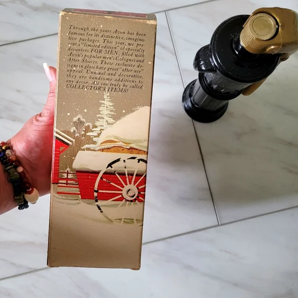 NIB Vintage Avon Pump Decanter Wild Country After Shave Lotion with Original Box - Picture 5 of 10